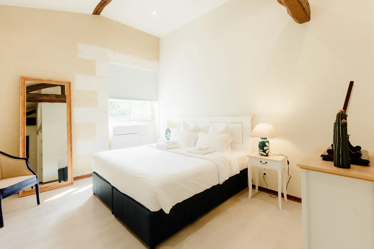 The apartment, bedroom four