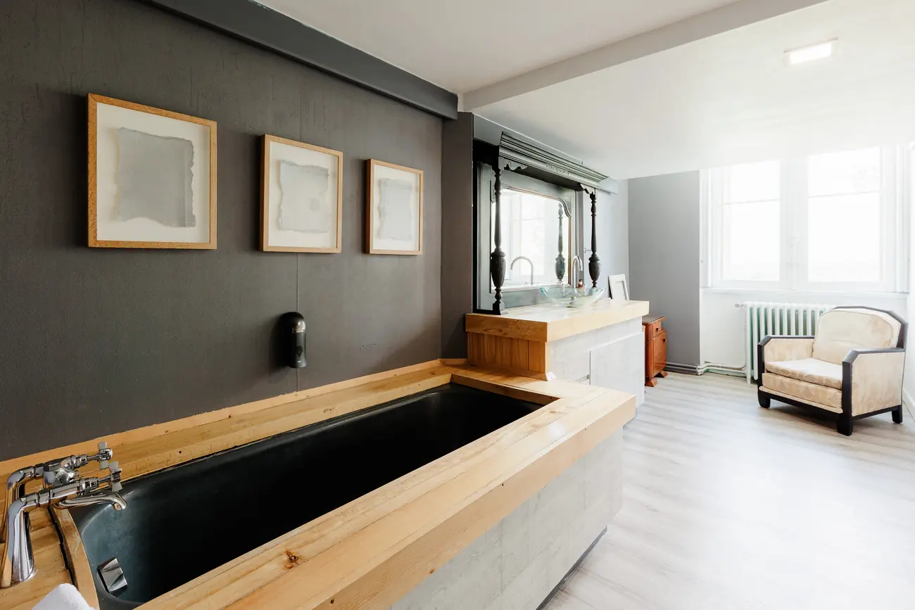 Room 40, Sophia (3)