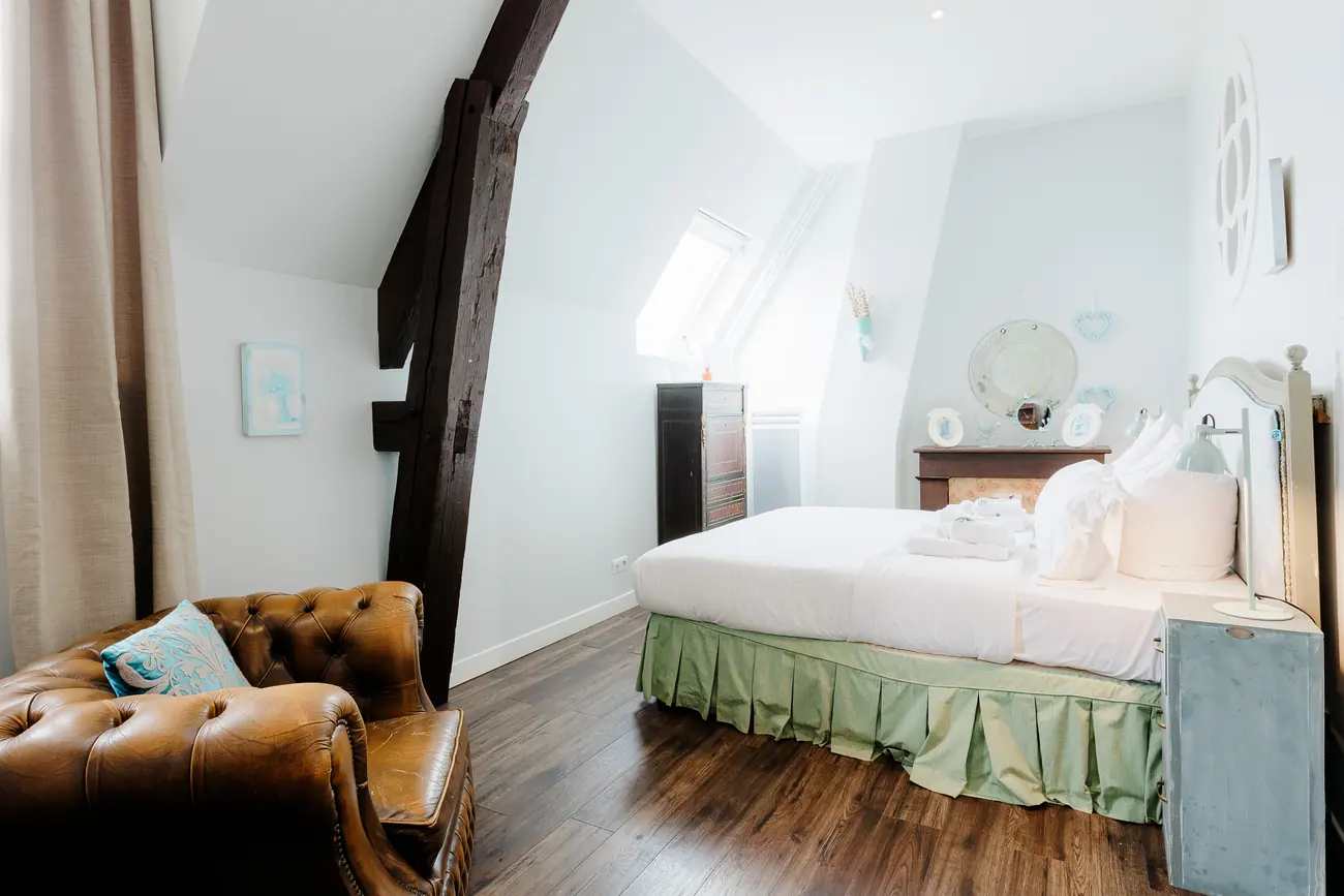 Room 44, Bonaparte (2)